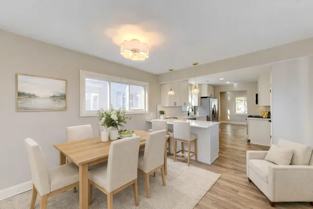 $2,800 | 737 Center Street, Crown Point, IN 46307