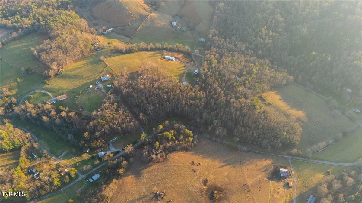 875 Frank Roberts Road, Unit 4 & 5 Afton, TN 37616 - Photo 17 of 36 16-DJI_20251213164750_0903_D