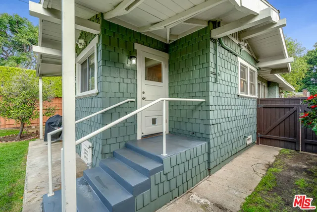 $1,449,000 | 1331 North Cherokee Avenue, Los Angeles, CA 90028