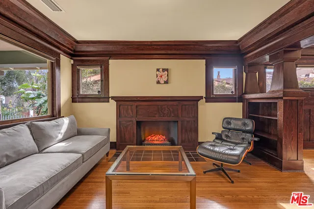 $1,449,000 | 1331 North Cherokee Avenue, Los Angeles, CA 90028