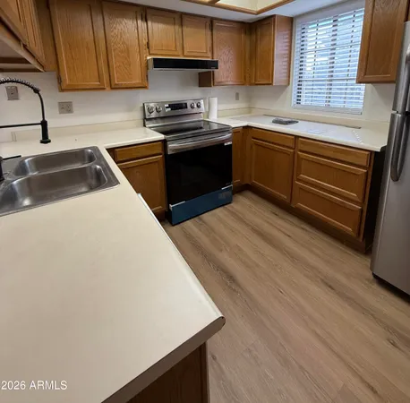 $2,000 | 2020 West Union Hills Drive, Unit 254, Phoenix, AZ 85027