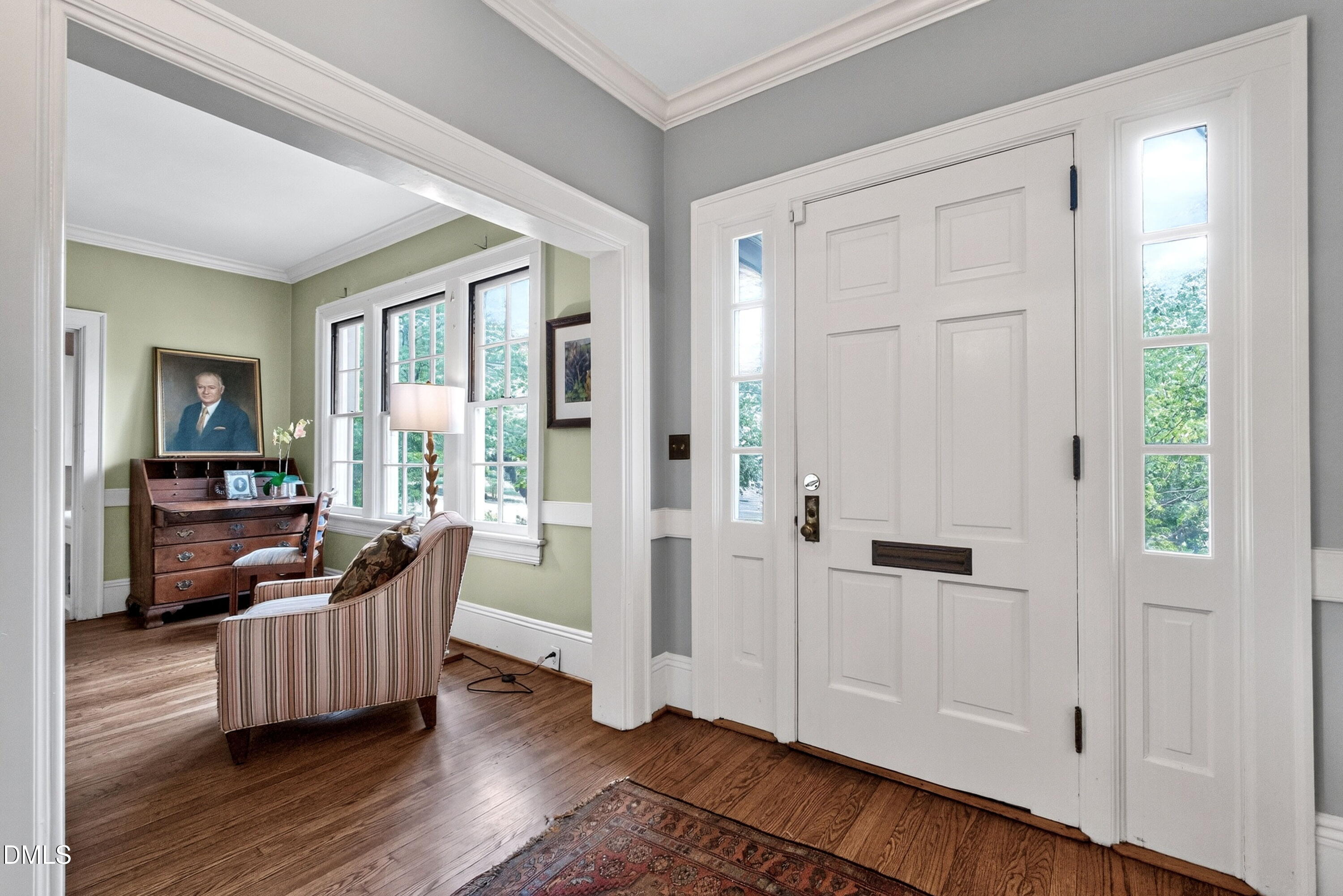 306 Hillcrest Road Raleigh, NC 27605 - Photo 7 of 27 virtual-tour-158496-photo-17816419344394