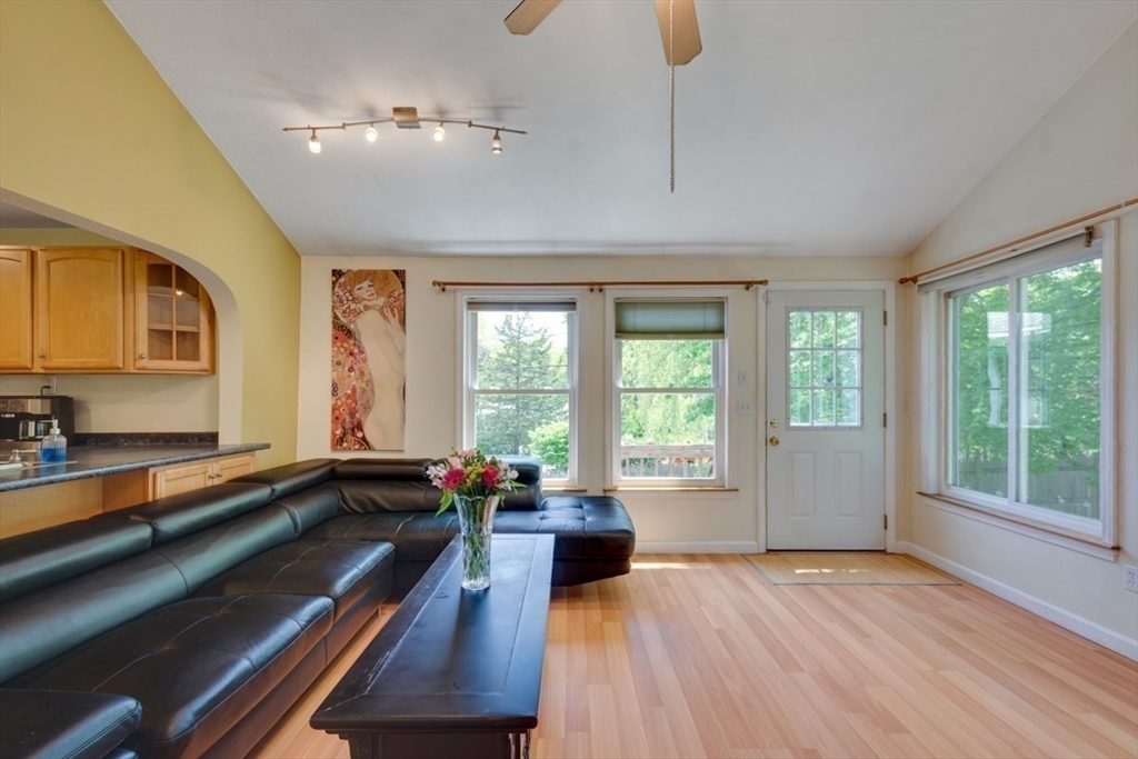 45 Riveredge Road Billerica, MA 01862 - Photo 10 of 34