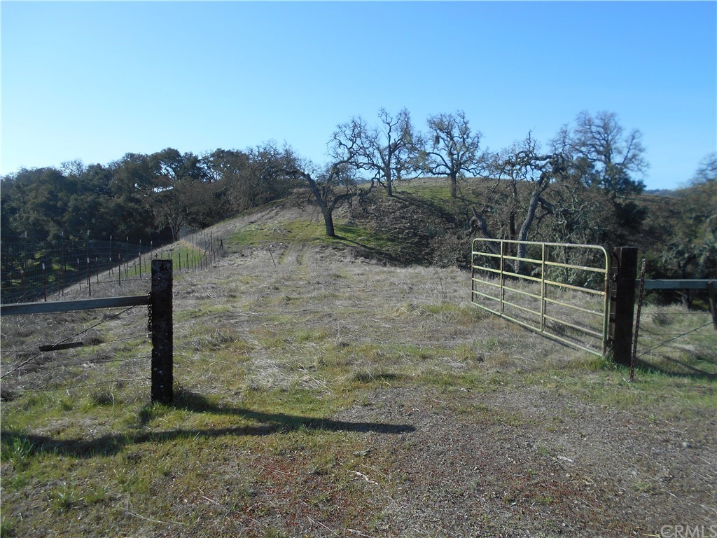 9900 Serrijon Road Atascadero, CA 93422 - Photo 1 of 1