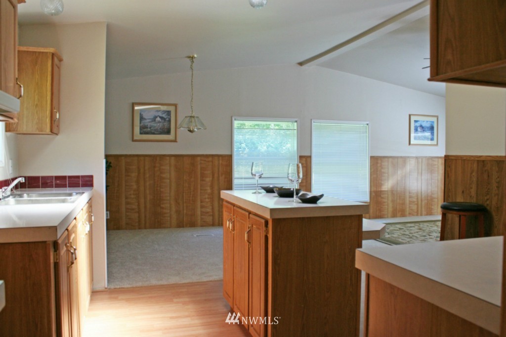 6260 South Pass Road Maple Falls, WA 98266 - Photo 11 of 25