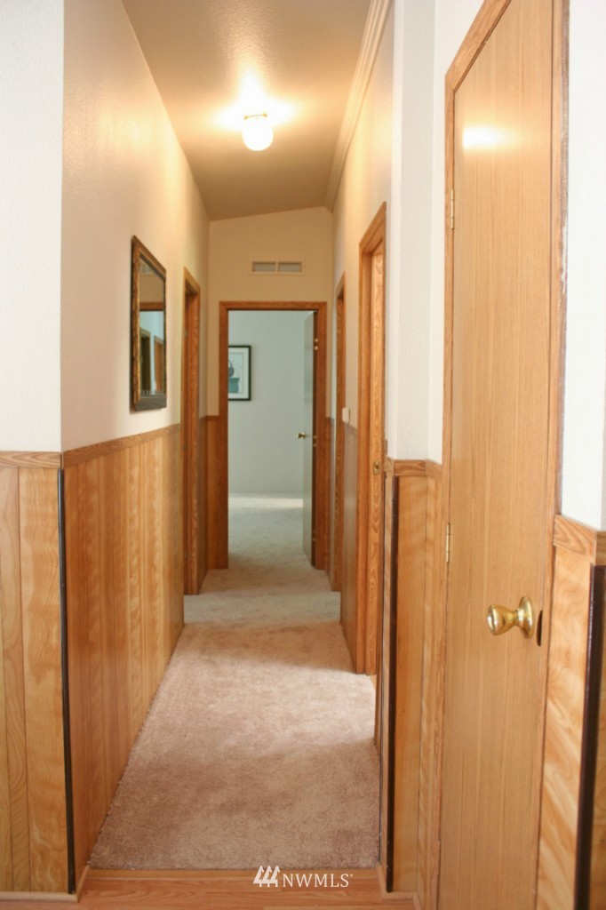 6260 South Pass Road Maple Falls, WA 98266 - Photo 14 of 25