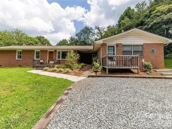 $525,000 | 96 Rolling Hills Road, Mills River, NC 28759