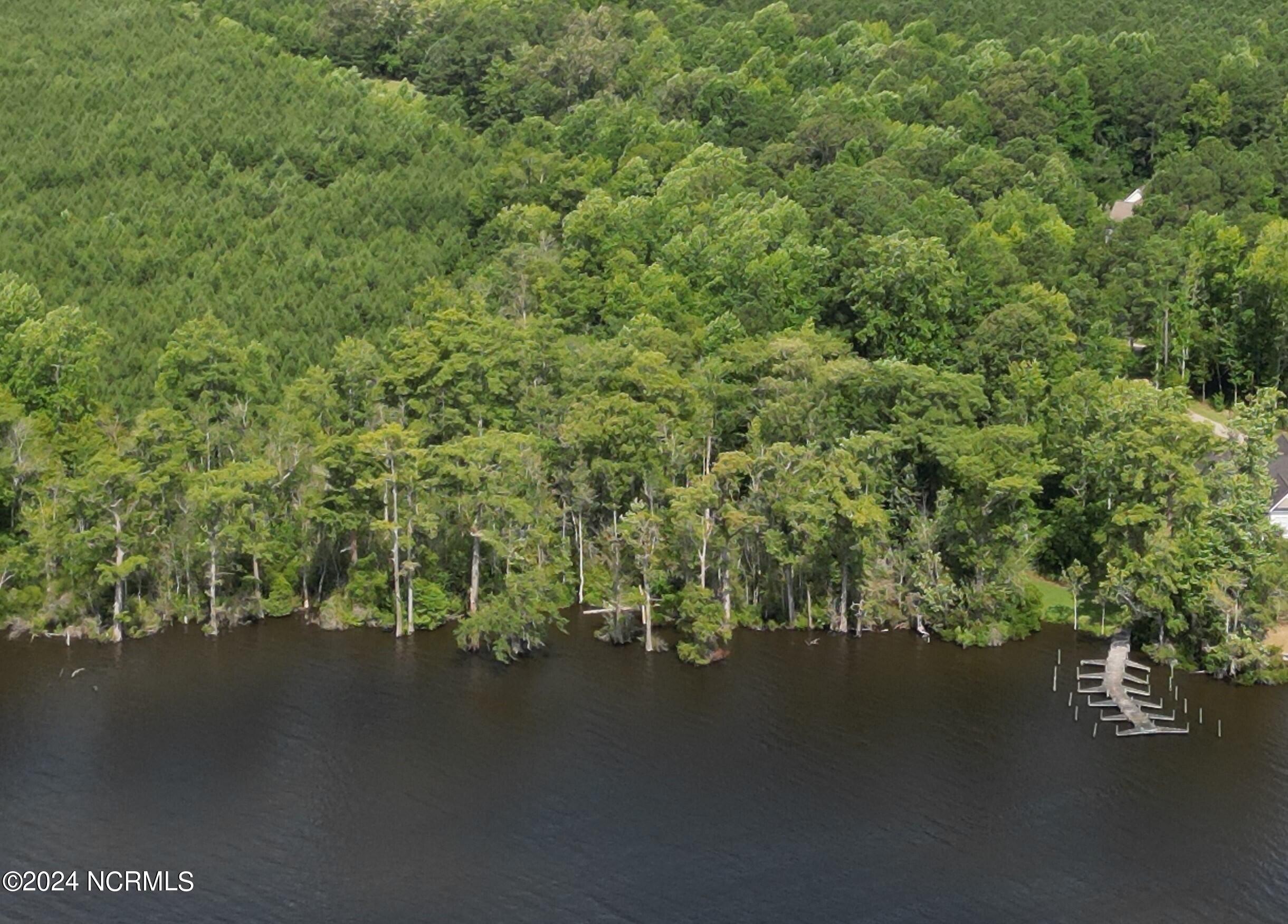 135 Pine Point Road Hertford, NC 27944 - Photo 7 of 8 BoatSlips