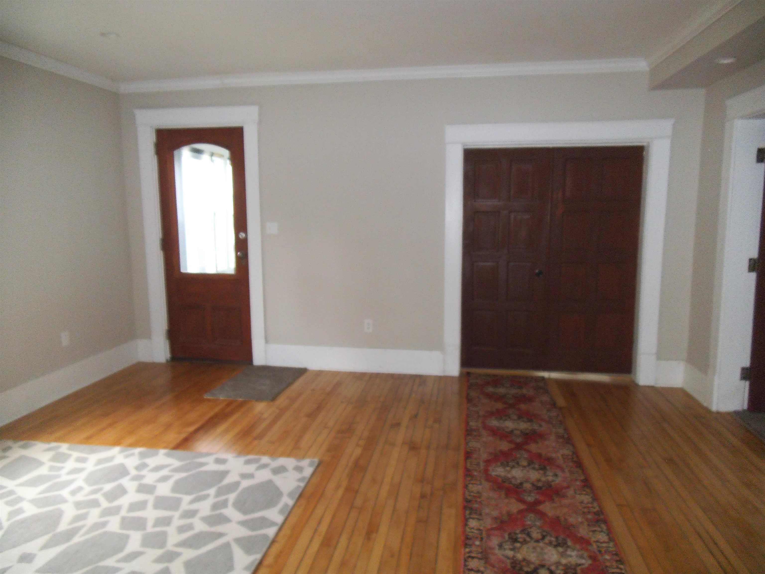 107 South Tuscola Road Bay City, MI 48708 - Photo 8 of 44