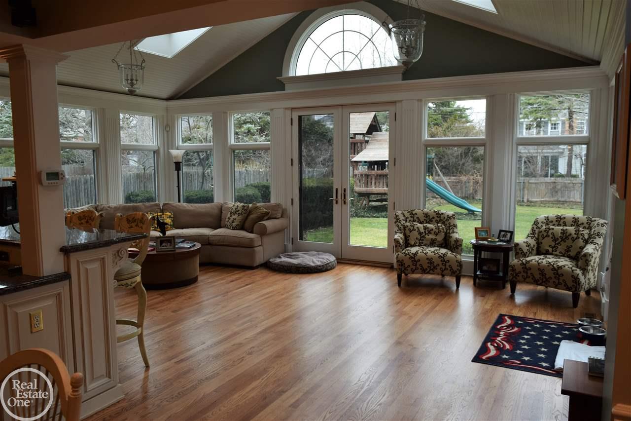 306 Cloverly Road Grosse Pointe Farms, MI 48236 - Photo 16 of 45