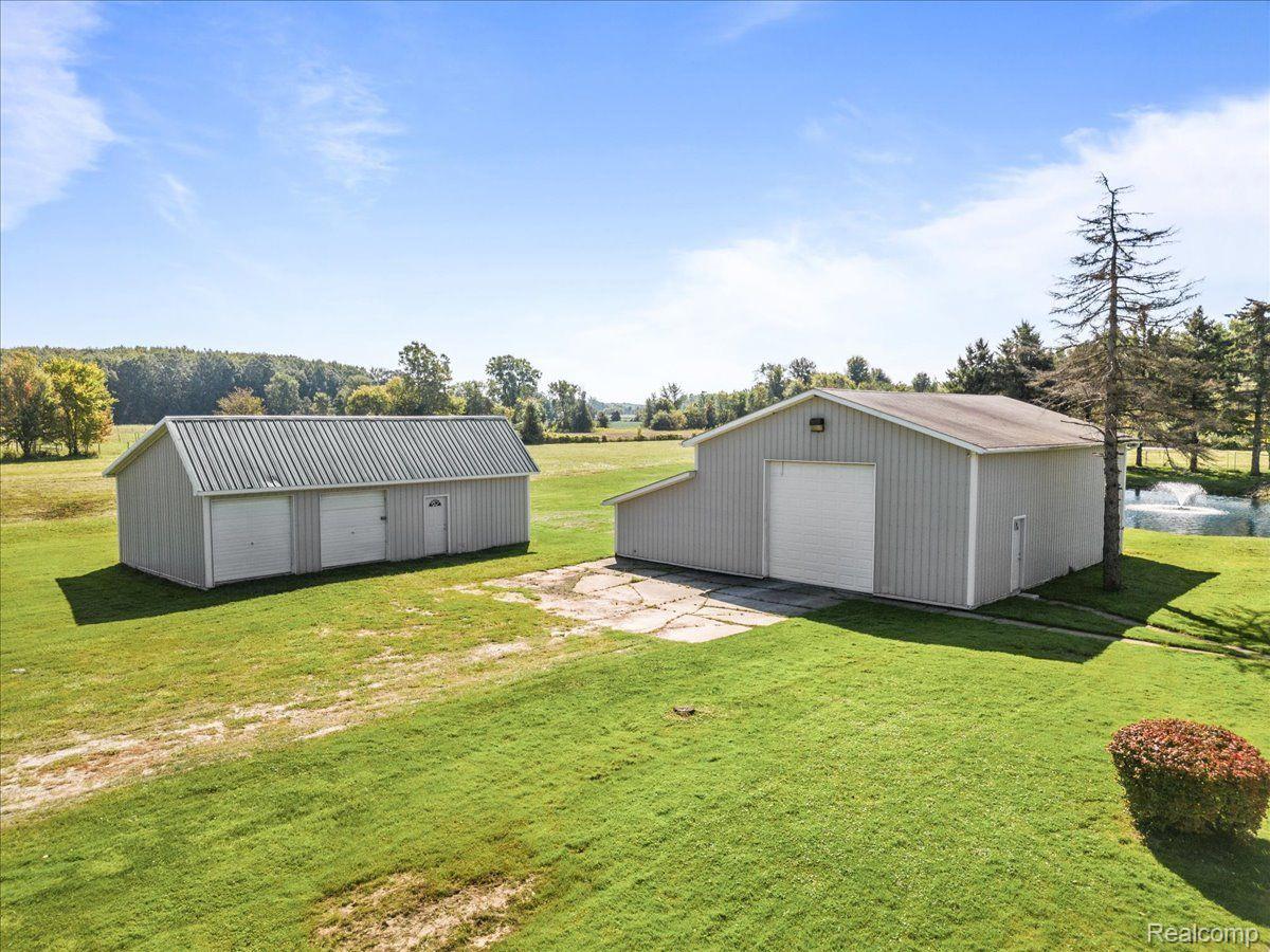10249 Lindsey Road Casco, MI 48064 - Photo 11 of 35 Gallery Image 11