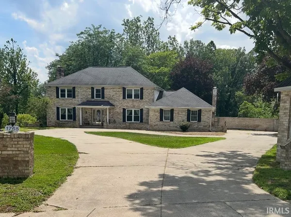 $595,000 | 1765 North Bay Drive, Elkhart, IN 46514