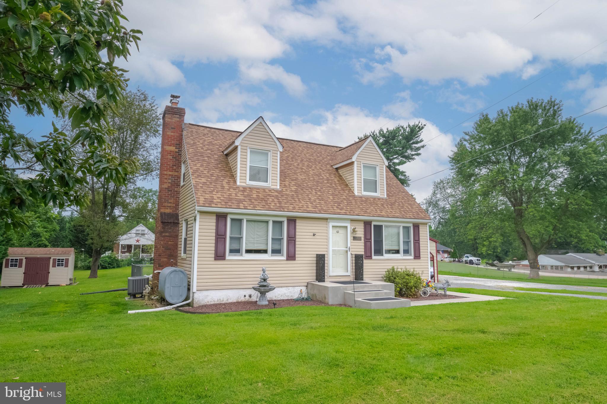 10235 Bird River Road Baltimore, MD 21220 - Photo 4 of 42