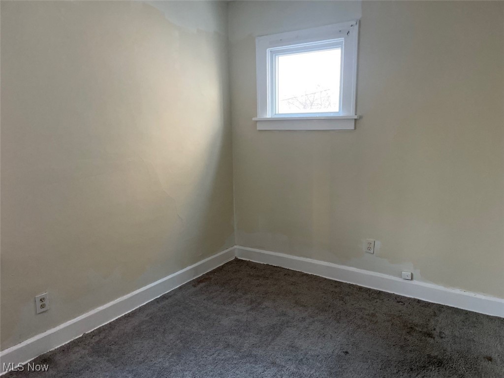1657 Cliffview Road Cleveland, OH 44112 - Photo 10 of 26