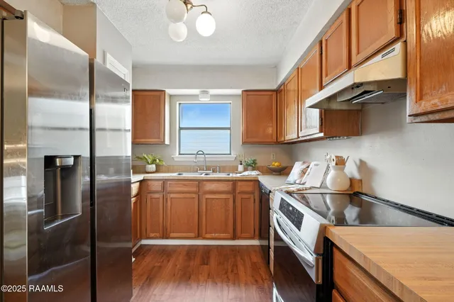 $70,000 | 100 Teal Lane, Unit 49, Lafayette, LA 70507