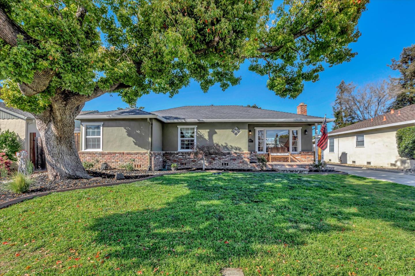 1563 Santa Maria Avenue, San Jose, CA 95125 Compass