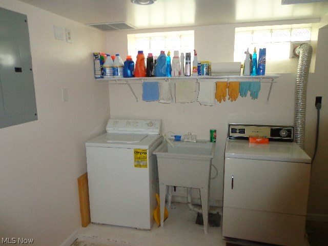 4238 Stilmore Road Cleveland, OH 44121 - Photo 15 of 18