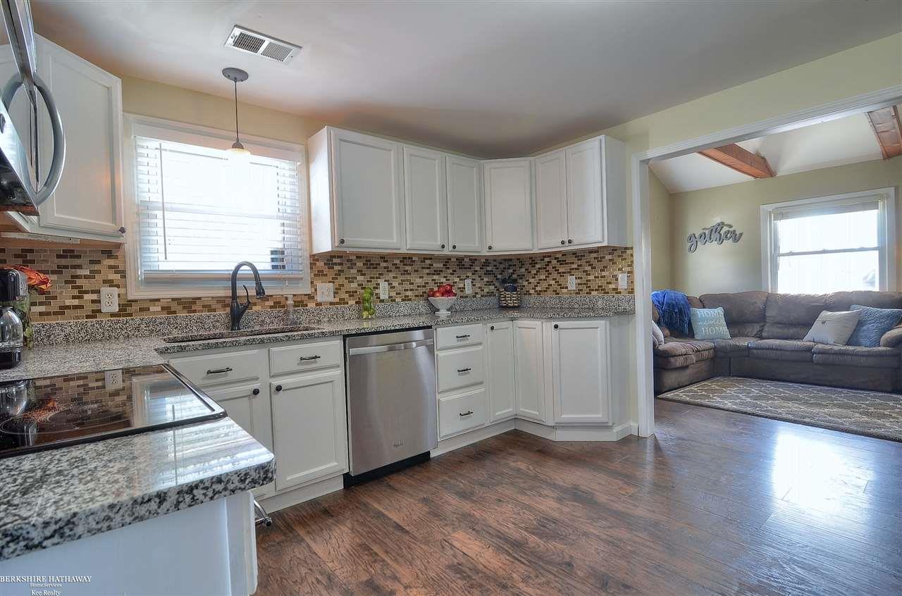 3484 West Oregon Road Lapeer, MI 48446 - Photo 11 of 33 50012898-10.JPG