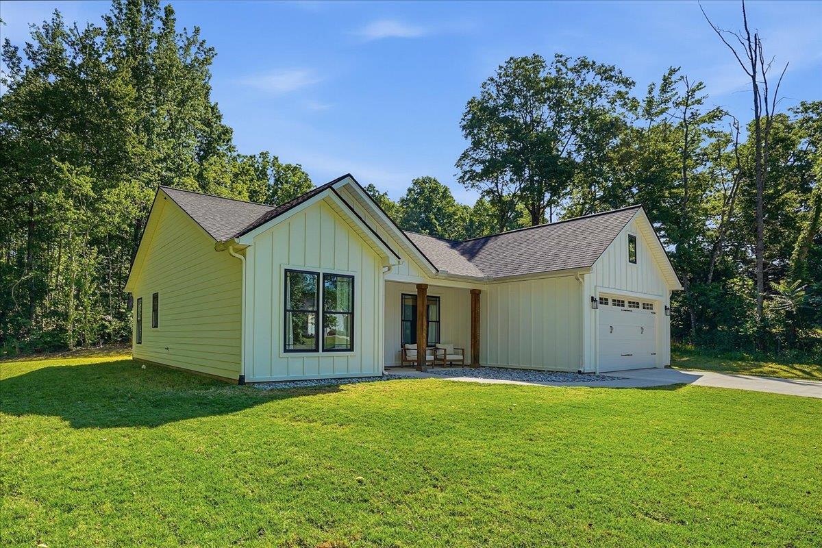 298 Red Hill Road Landrum, SC 29356 - Photo 3 of 29 Gallery Image 3