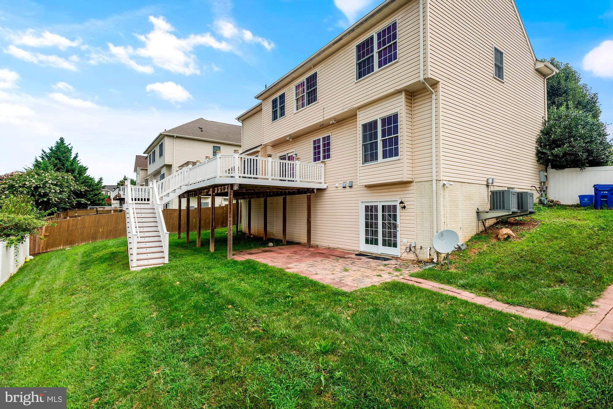 18320 Tapwood Road Boyds, MD 20841 - Photo 2 of 35 Gallery Image 2