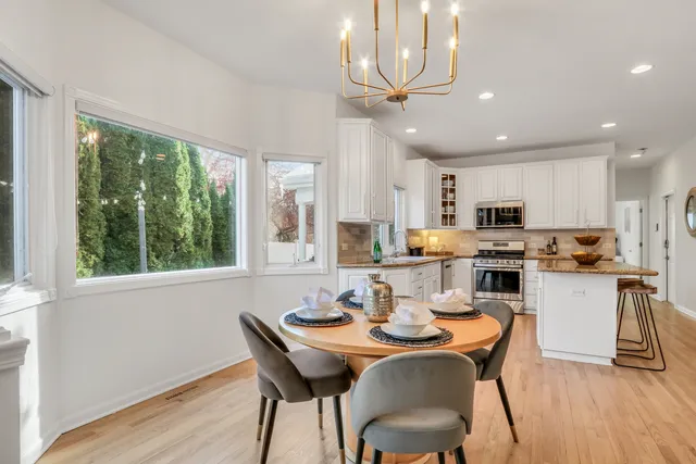 $615,000 | 767 Aster Drive, Gurnee, IL 60031