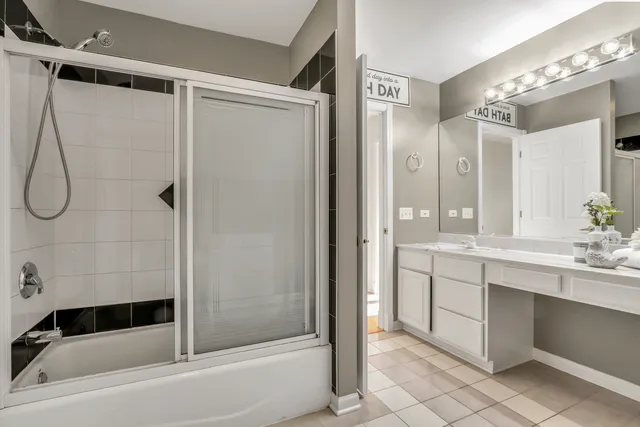 $615,000 | 767 Aster Drive, Gurnee, IL 60031