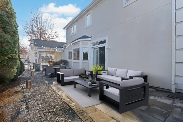 $615,000 | 767 Aster Drive, Gurnee, IL 60031