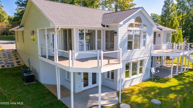 $1,675,000 | 175 Paradise Drive, Henrico, NC 27842