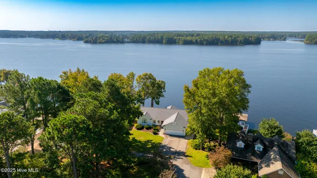 $1,675,000 | 175 Paradise Drive, Henrico, NC 27842