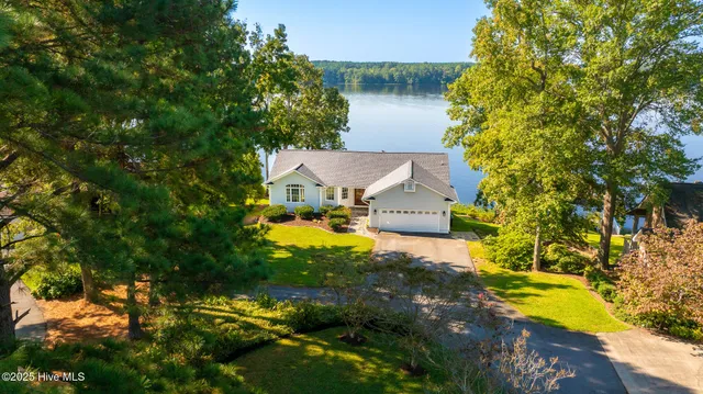 $1,675,000 | 175 Paradise Drive, Henrico, NC 27842