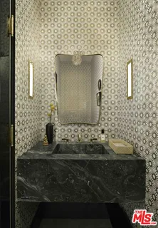 $5,850,000 | 419 Huntley Drive, West Hollywood, CA 90048