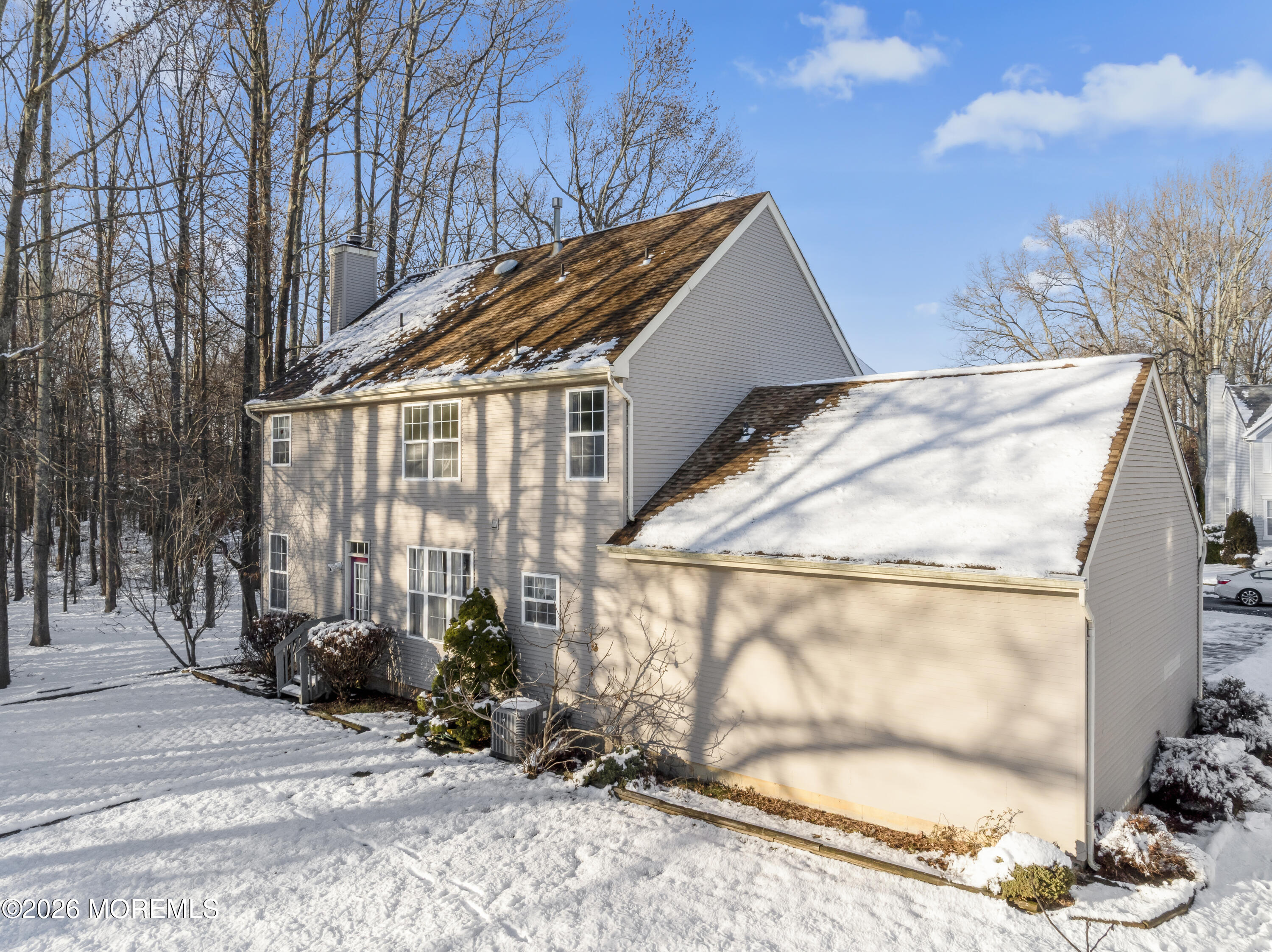 58 Danella Way Howell, NJ 07731 - Photo 34 of 46 a backyard of a house