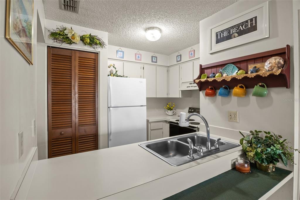 6138 Topher Trail, Unit 1 Mulberry, FL 33860 - Photo 6 of 24