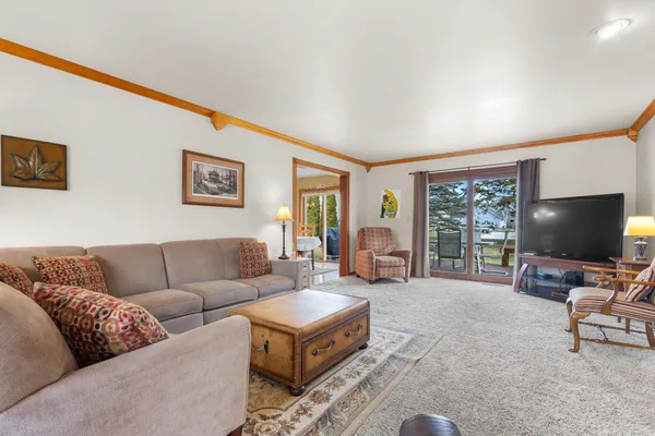 $425,000 | 1955 West Baraboo Circle, De Pere, WI 54115