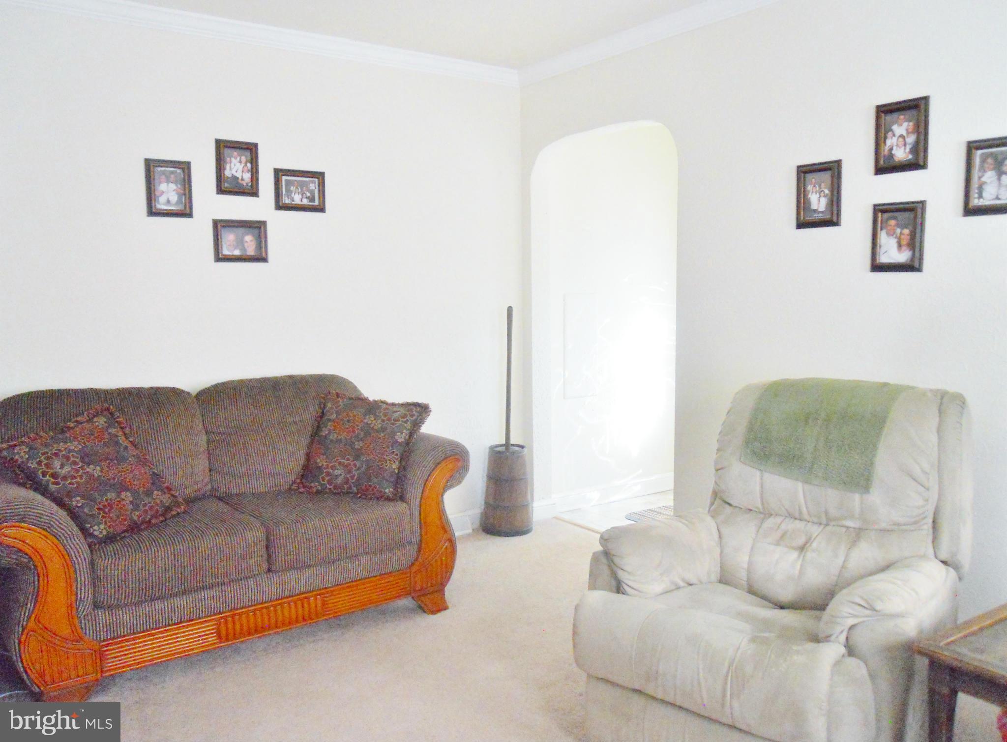 2774 Strasburg Road Front Royal, VA 22630 - Photo 8 of 30 Living Room