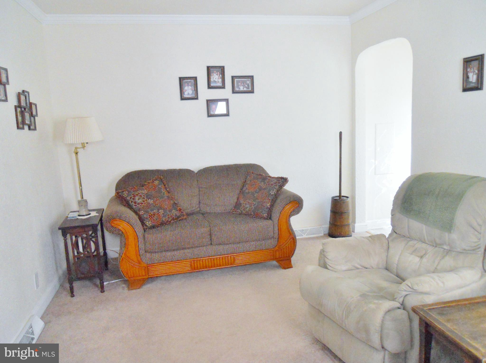 2774 Strasburg Road Front Royal, VA 22630 - Photo 9 of 30 Living Room