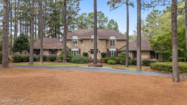 $1,495,000 | 35 Lake Dornoch Drive, Pinehurst, NC 28374