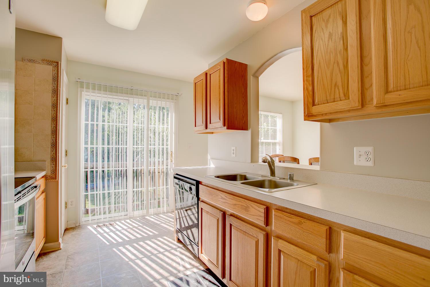 22 Ridge Road Stafford, VA 22556 - Photo 9 of 28 Kitchen