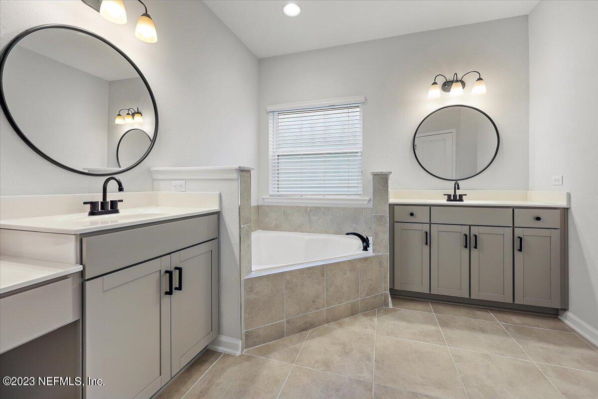 653 Ivory Palm Road Orange Park, FL 32073 - Photo 15 of 33 15-Primary Bathroom