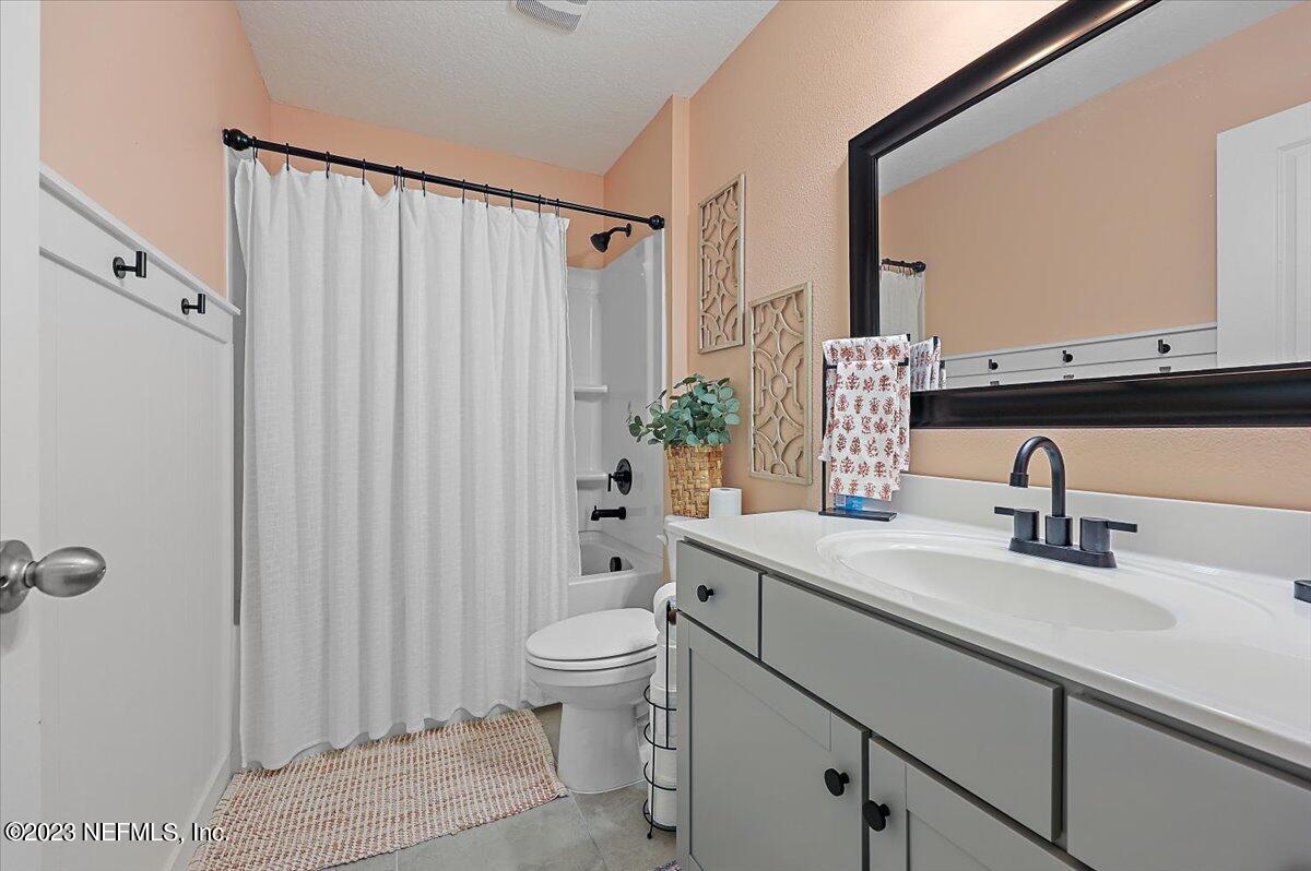 653 Ivory Palm Road Orange Park, FL 32073 - Photo 22 of 33 22-Bathroom