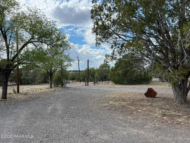 $172,500 | 46625 North Jackrabbit Circle, Ash Fork, AZ 86320