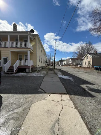 $399,000 | 144 Madison Avenue, Unit 4, Pittsfield, MA 01201