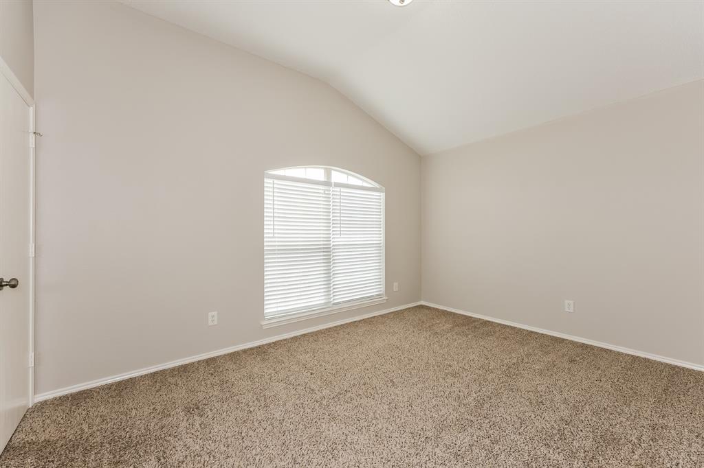7425 Snow Ridge Drive Fort Worth, TX 76133 - Photo 13 of 18