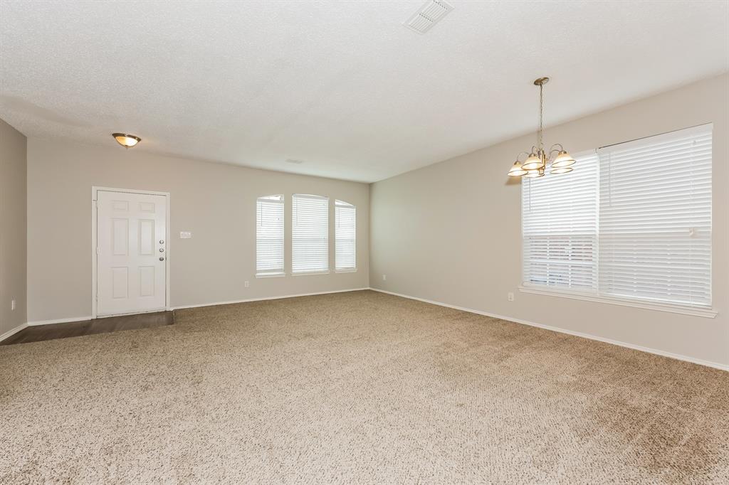 7425 Snow Ridge Drive Fort Worth, TX 76133 - Photo 8 of 18