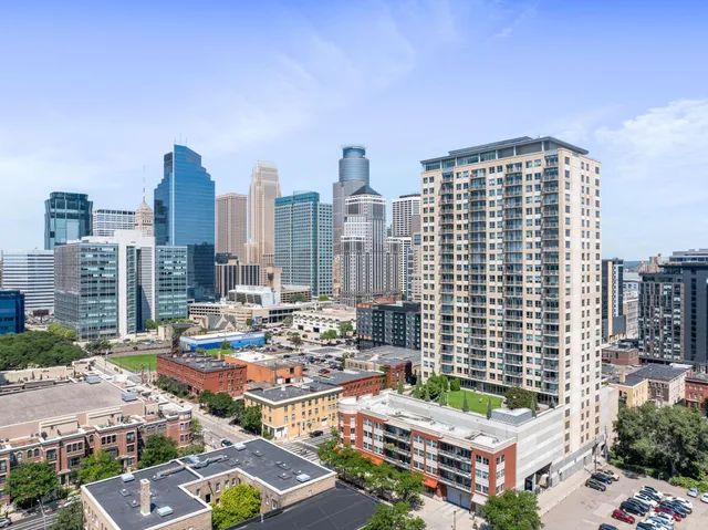$4,995 | 929 Portland Avenue, Unit 2501, Minneapolis, MN 55404