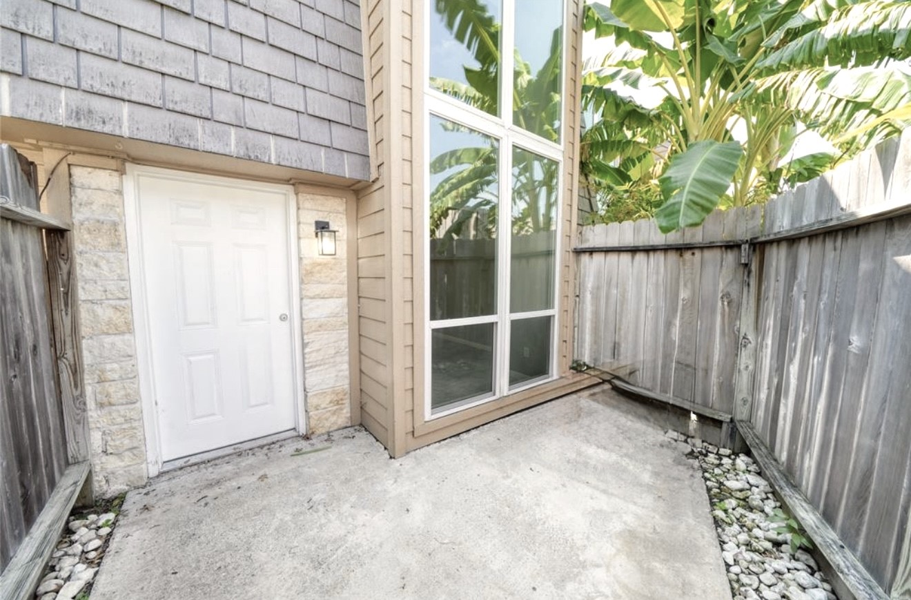 16120 Stuebner Airline Road, Unit 108 Spring, TX 77379 - Photo 1 of 14