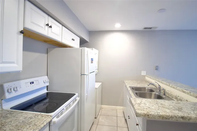 $1,225 | 16120 Stuebner Airline Road, Unit 108, Spring, TX 77379