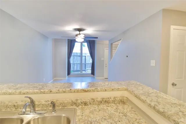 $1,225 | 16120 Stuebner Airline Road, Unit 108, Spring, TX 77379