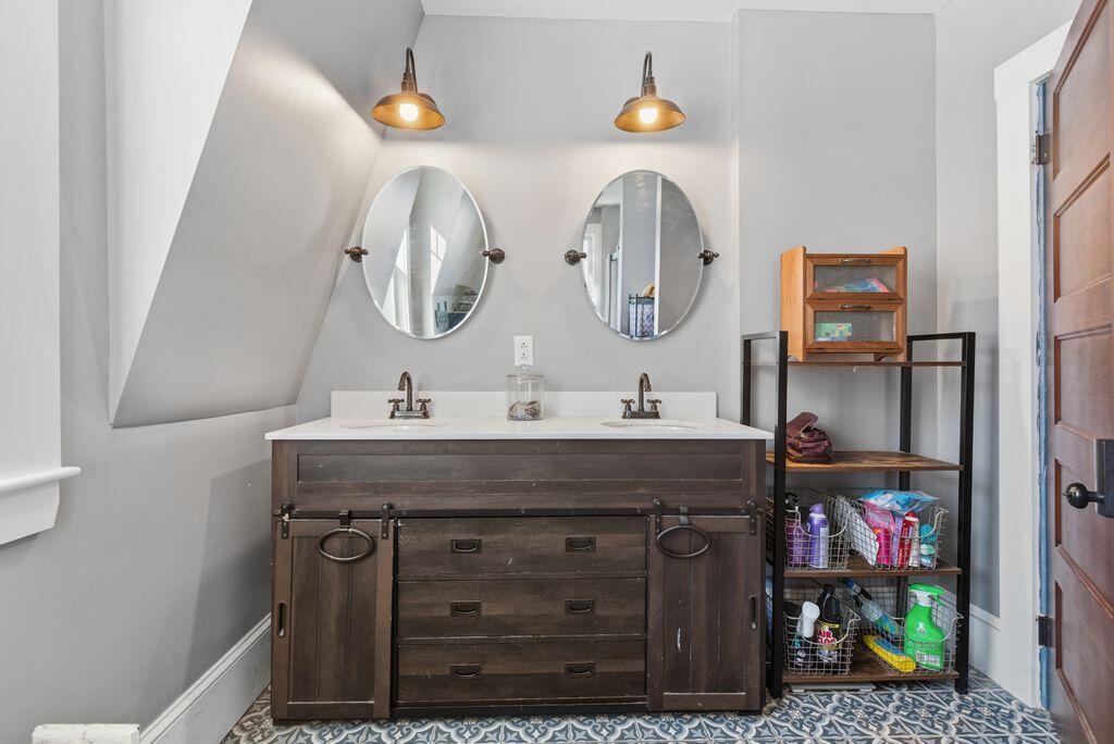 89 Whitney Street Auburn, ME 04210 - Photo 29 of 40 34_DSC03412