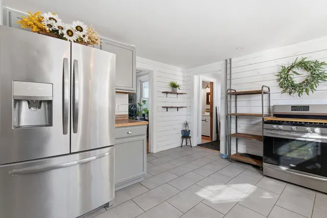 $384,500 | 89 Whitney Street, Auburn, ME 04210